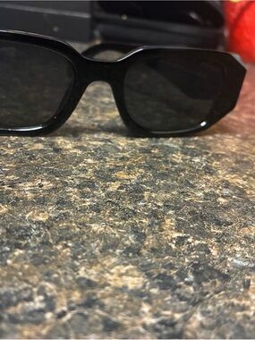 Black Rectangular Sunglasses